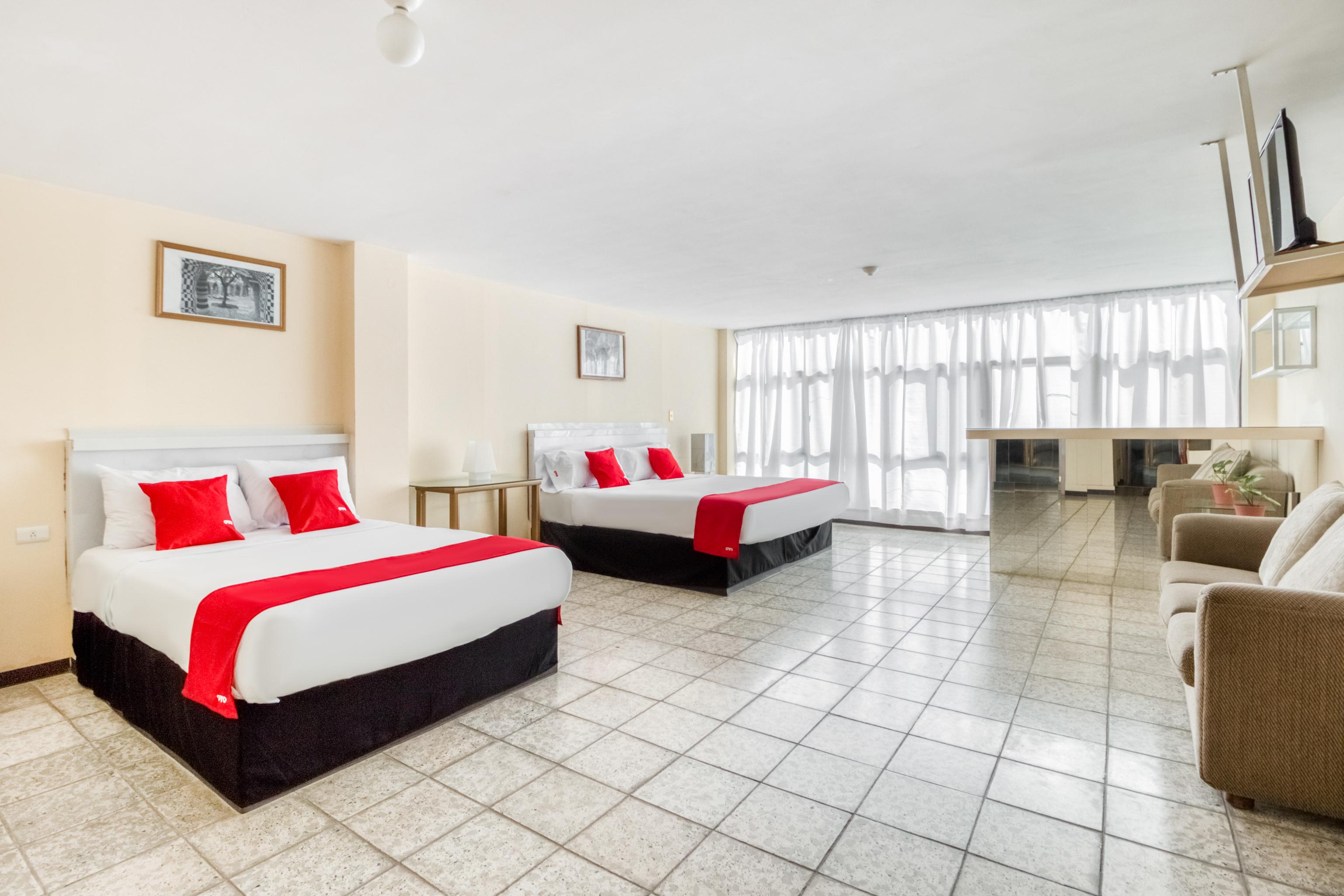 Oyo Hotel Del Llanito, Aguascalientes Zewnętrze zdjęcie