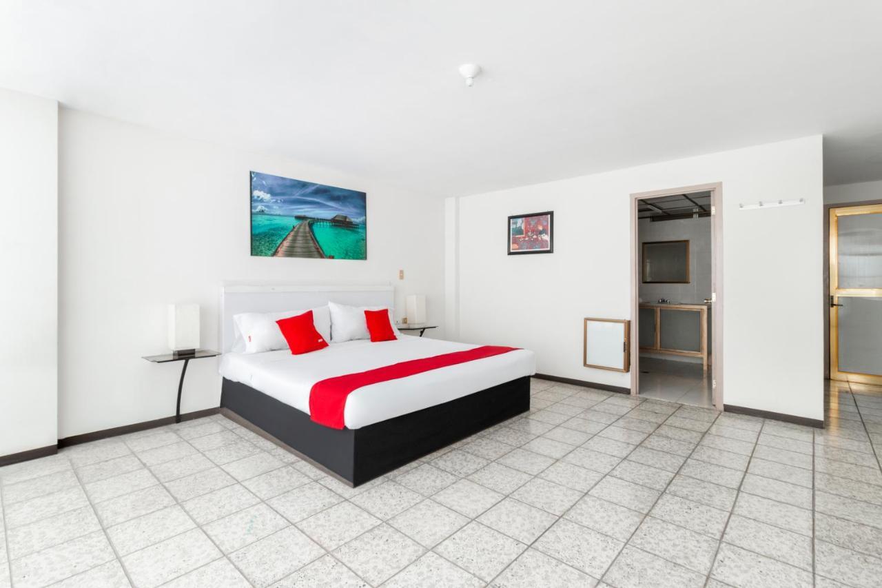 Oyo Hotel Del Llanito, Aguascalientes Zewnętrze zdjęcie